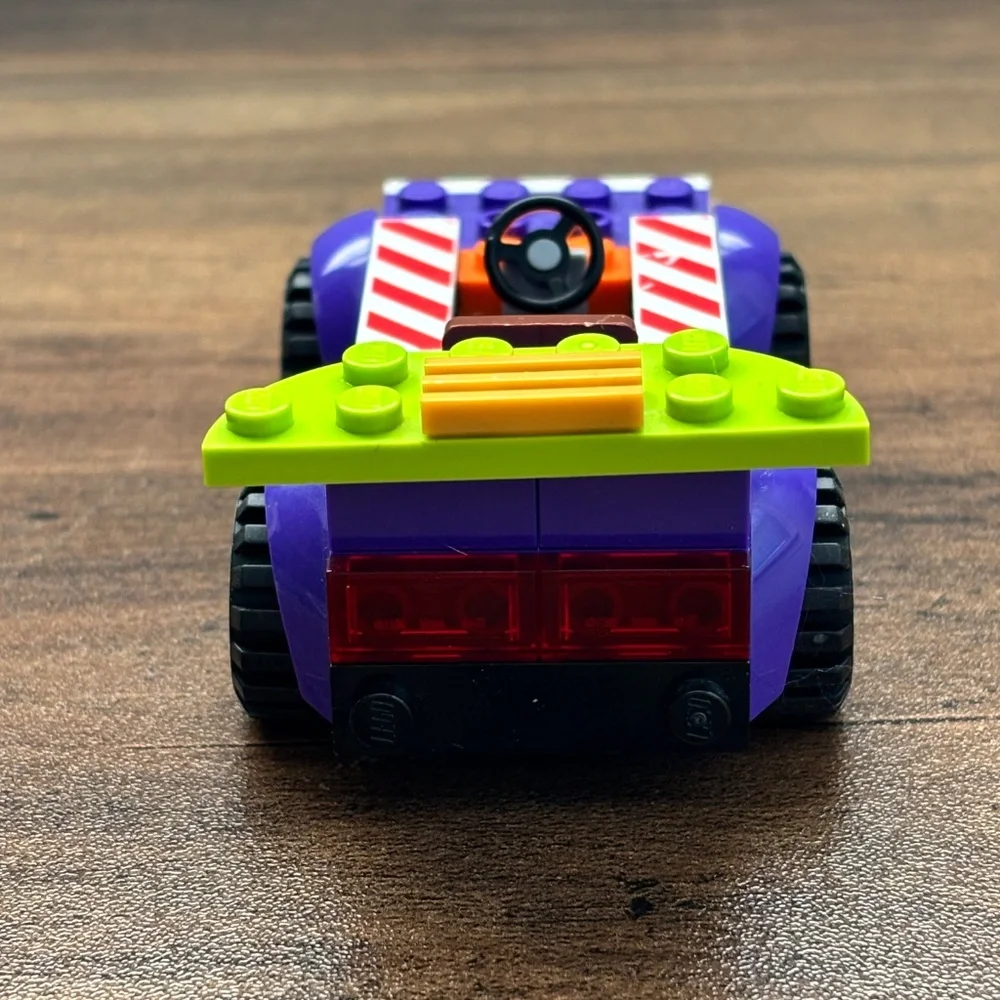 LEGO The Joker Minifigure Hammer Accessory & Car Batcave Attack Set 10763 Toy - Picture 11 of 13